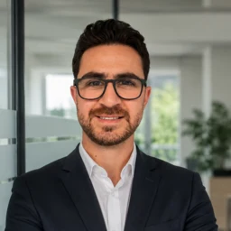 Belal Al Masalma, Inhaber